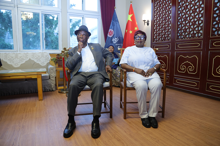 449B299A-300D-4E9C-8B6A-A03B7AE8E793